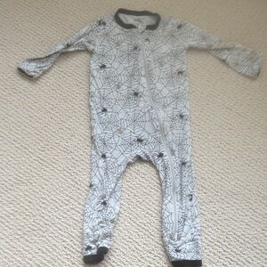 Kyte BABY Black and White Spider Print Footie